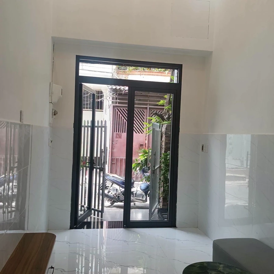 Bán nhà hẻm xe hơi 4 tầng 4PN 35m² gần chợ Ông Địa, Lạc Long Quân, giá 5,9 tỷ - Ảnh thu nhỏ 2