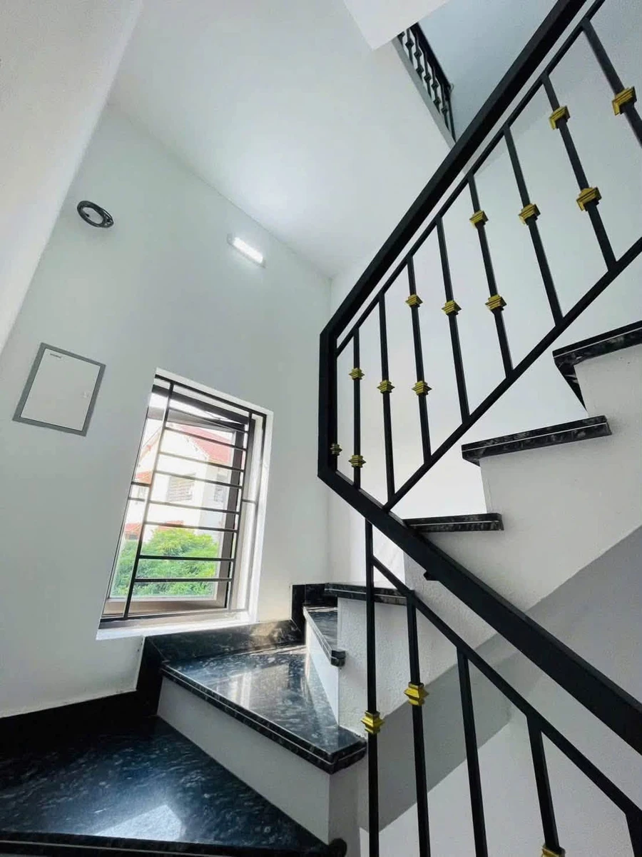 Bán nhà 3 tầng 42.7m2 góc, gần Quang Giáp, Phường Thạch Khôi - Ảnh thu nhỏ 4