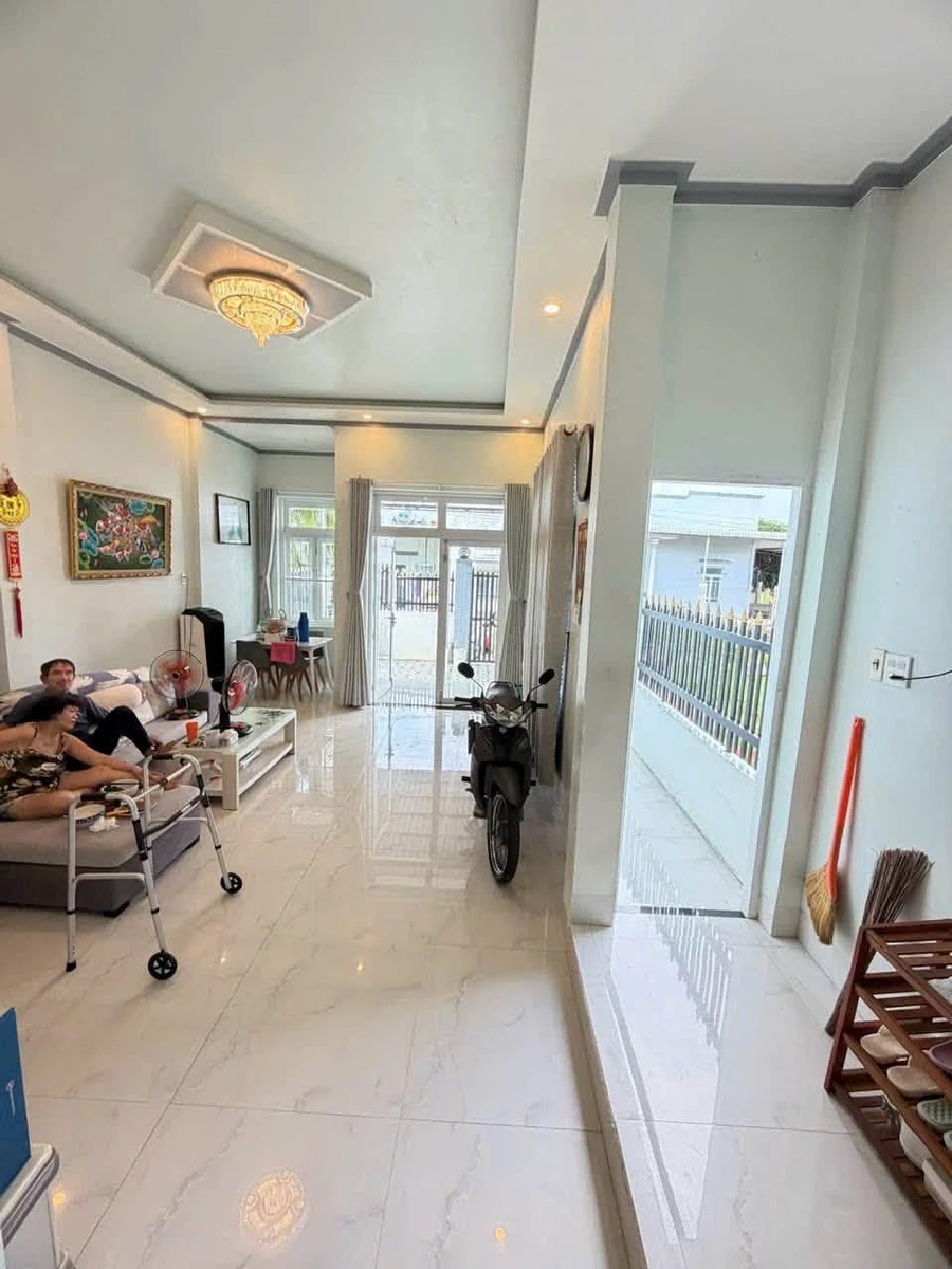 Bán nhà mới 2 phòng ngủ 100m² Xã Hàm Thắng, Nhà Bè - Ảnh 1
