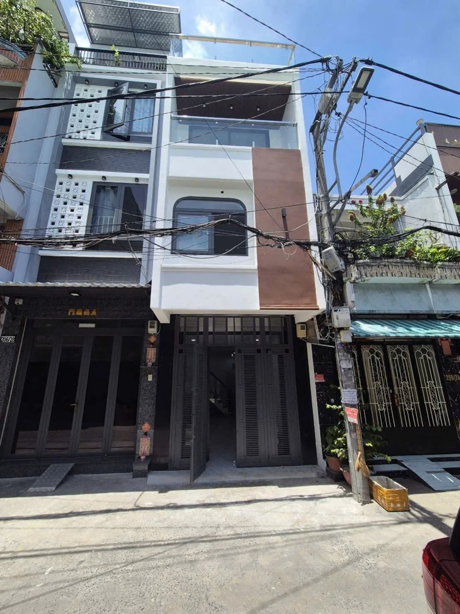 Bán nhà hẻm xe tải Lạc Long Quân, Quận 11, 3,2x10m, 4PN, giá 6,7 tỷ - Ảnh thu nhỏ 2