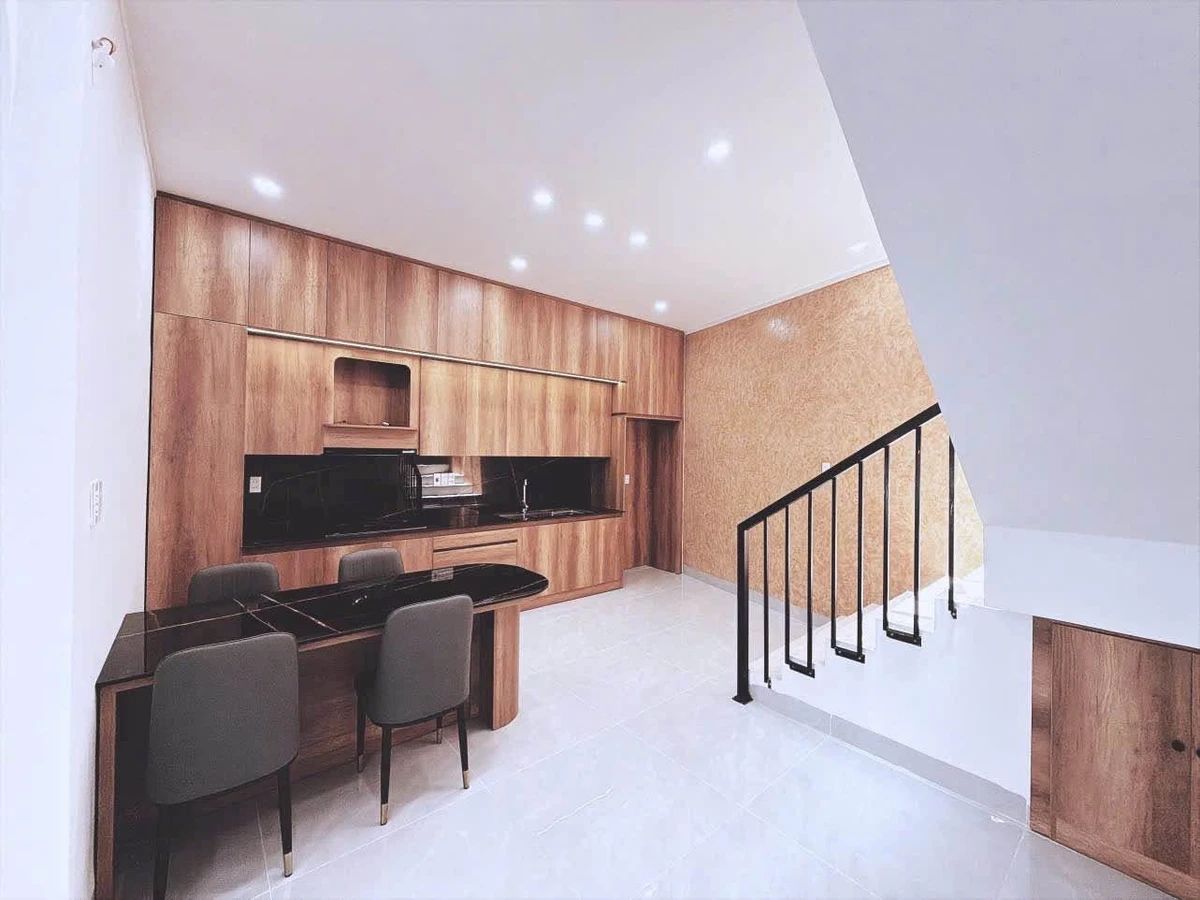 Bán nhà mặt tiền kinh doanh Trần Phú 100m² 5 tỷ 990 - Ảnh thu nhỏ 4