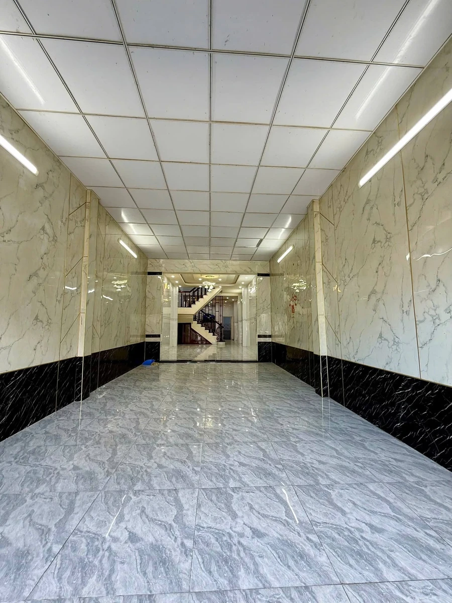 Bán nhà mặt tiền 252 Quang Trung, Rạch Giá, 90m², 2 PN - Ảnh thu nhỏ 2