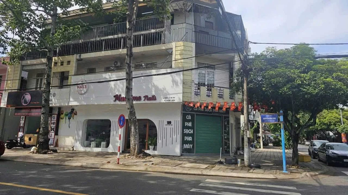 Bán nhà góc mặt tiền Nguyễn Văn Linh, Bà Rịa 90m2, 10 tỷ 800 triệu - Ảnh thu nhỏ 2