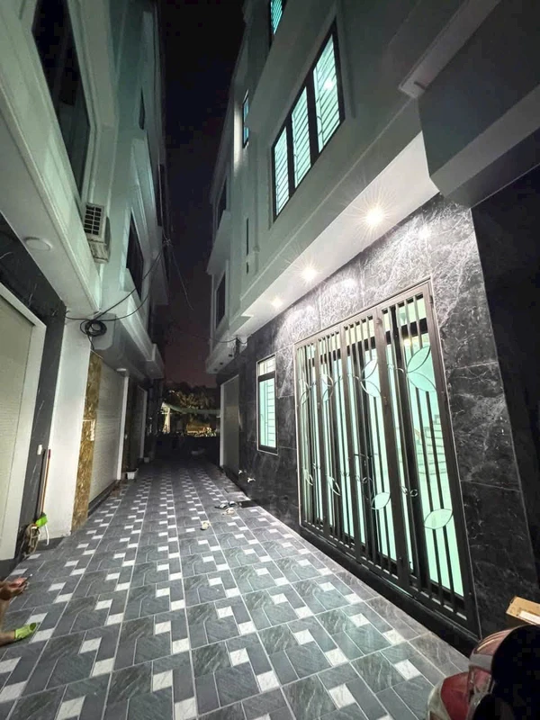 Nhà phố Cầu Đất 35m2, 2.5 tầng bán hơn 2 tỷ nha4tynhin