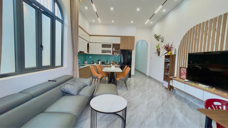 Bán nhà full nội thất 100m² 2 PN 2 tỷ 390 triệu Y Moan, Buôn Ma Thuột