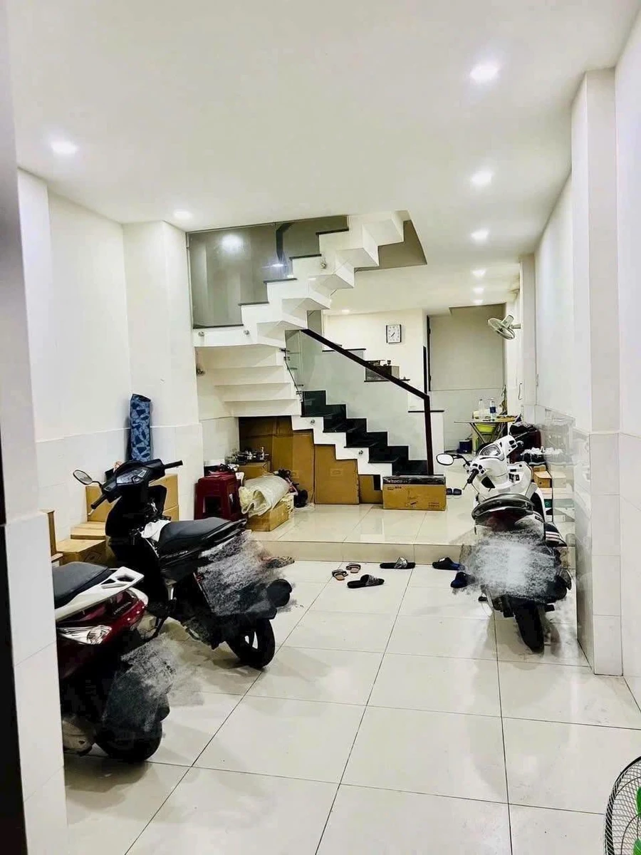 Bán shophouse mặt tiền Võ Trường Toản Q.5, 61m², 5 tầng, 11.3 tỷ - Ảnh 1