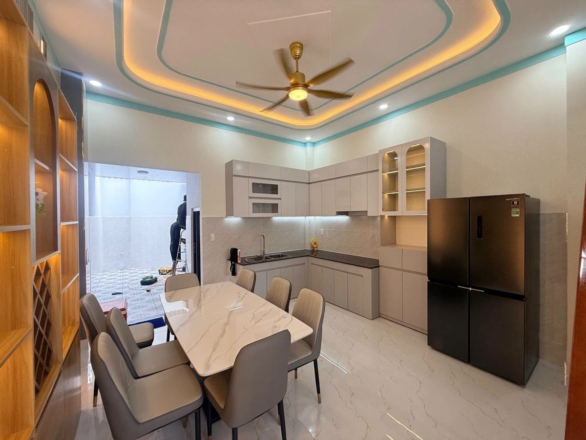 Bán nhà 3 tầng mặt tiền kinh doanh Bình Hoà 49,95m² giá 2,5 tỷ - Ảnh thu nhỏ 4