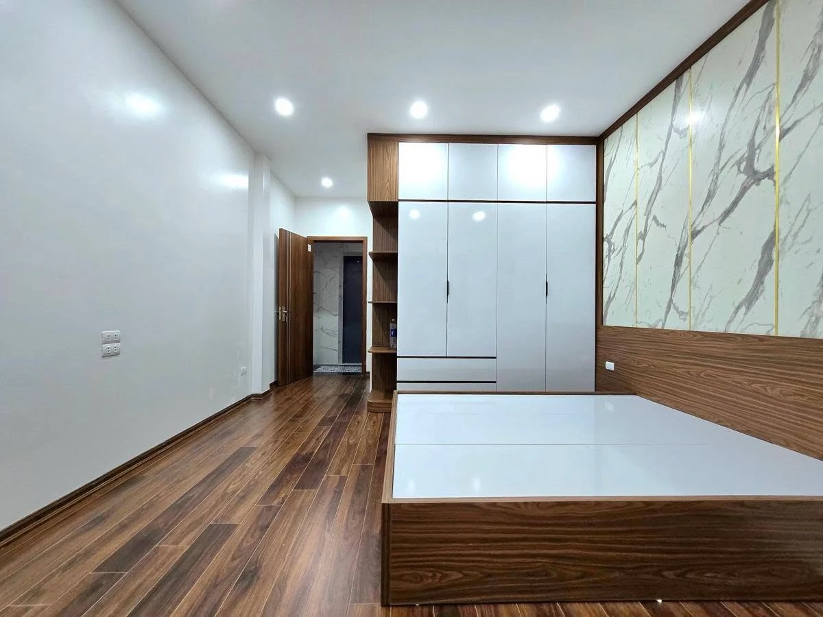 Bán nhà mới 6 tầng thang máy 36m2 Nguyễn Khánh Toàn Cầu Giấy - Ảnh thu nhỏ 5