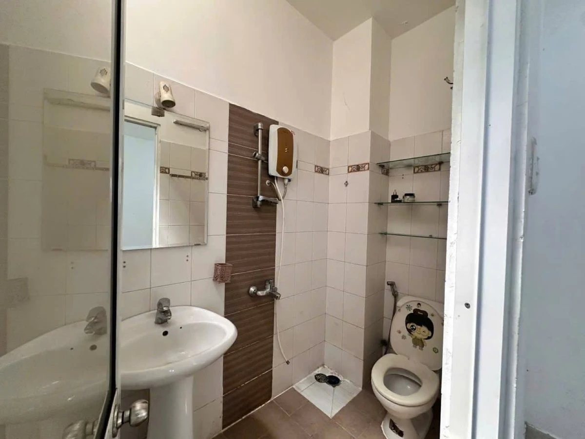 Cho thuê nhà mặt tiền thụt Hoàng Hoa Thám, Bình Thạnh, 1 trệt 2 lầu, 4PN, 23 triệu/tháng - Ảnh thu nhỏ 3