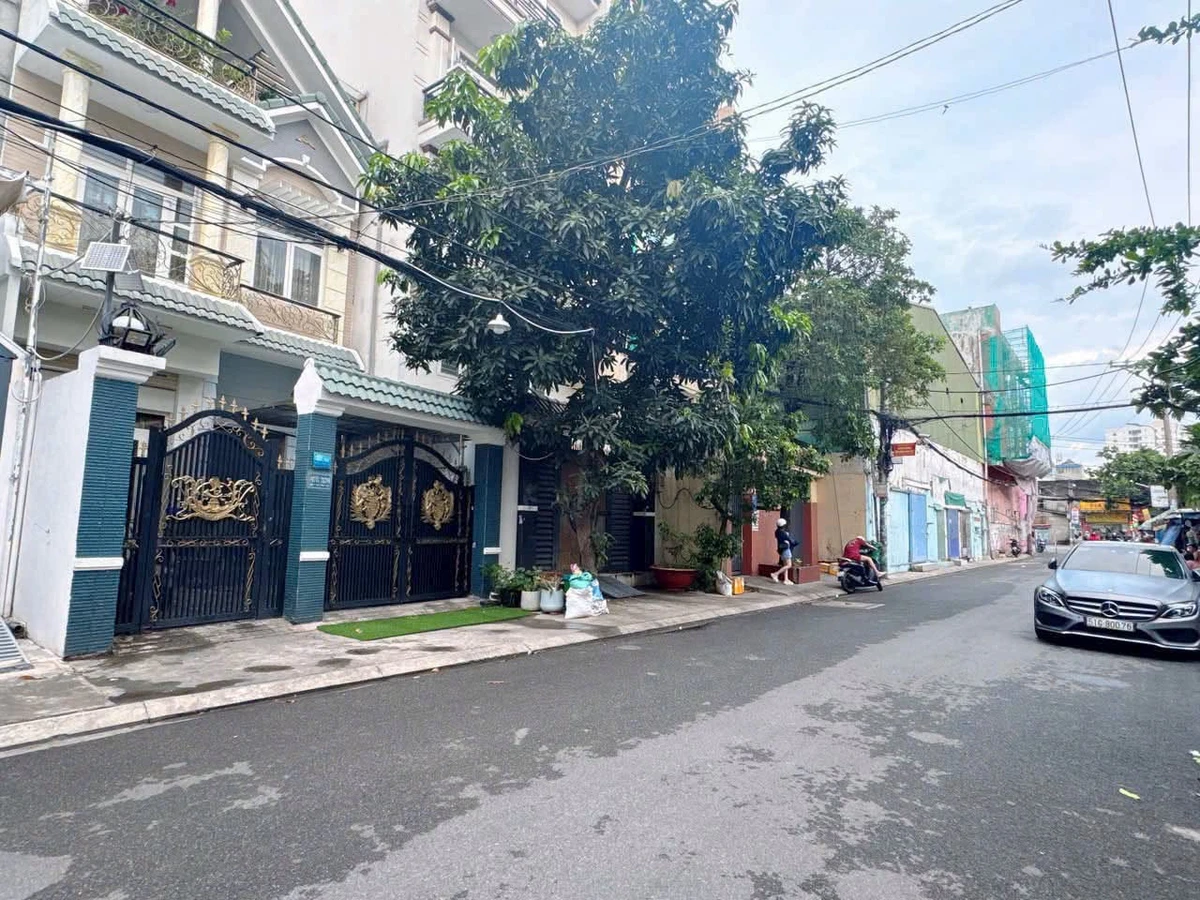 Bán nhà 6x18m trệt lửng 3 lầu khu 52 Thoại Ngọc Hầu, Tân Phú, giá 15,5 tỷ - Ảnh 1