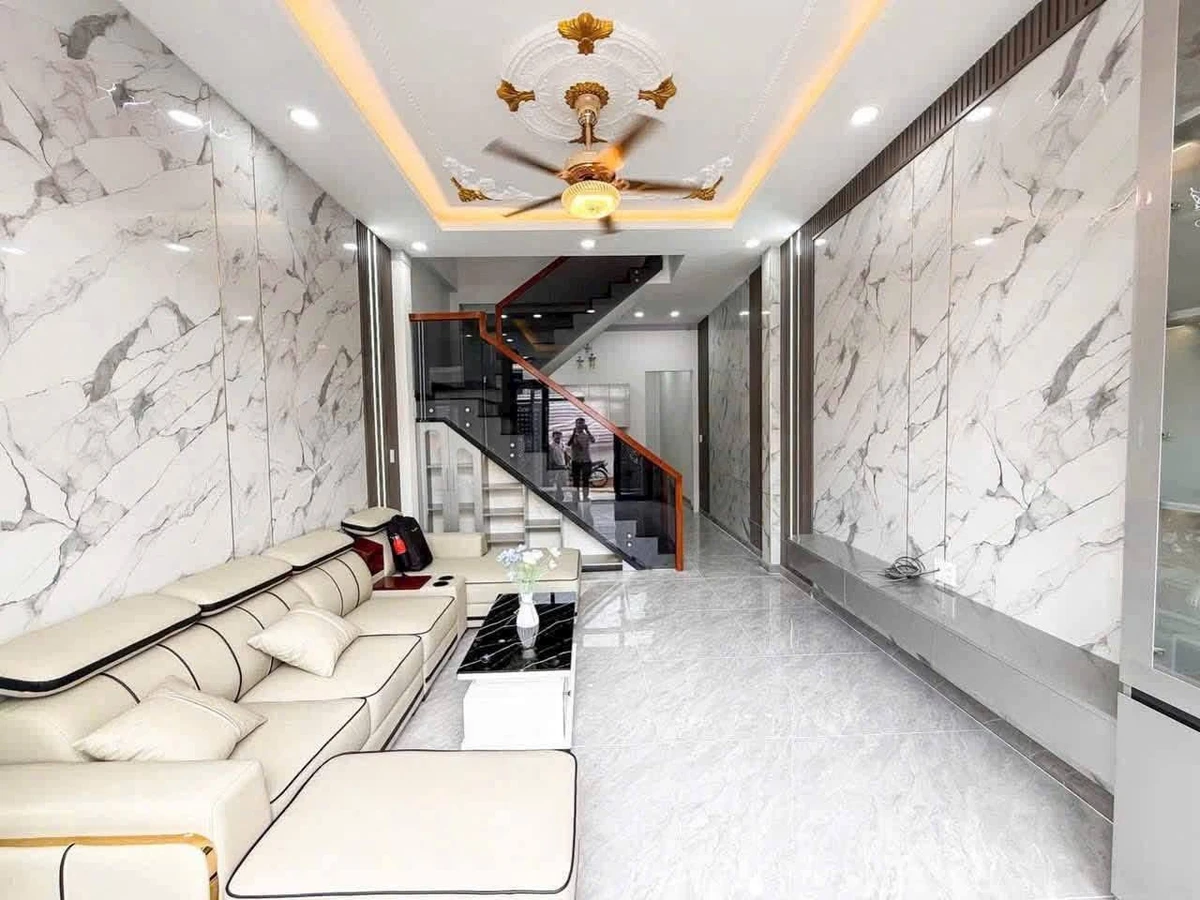 Bán nhà 1 trệt 1 lầu 61m² Bửu Hoà, giá 2.99 tỷ - Ảnh thu nhỏ 2