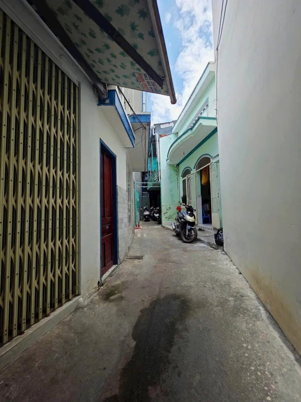 Bán nhà phố Nha Trang 26,5m² 2 PN giá 1,9 tỷ