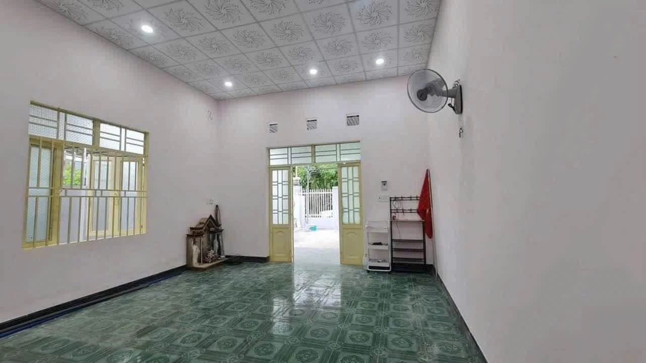 Bán nhà mặt đường 330m² giá 1 tỷ 50 triệu tại Cư Jút, Lâm Đồng - Ảnh 1