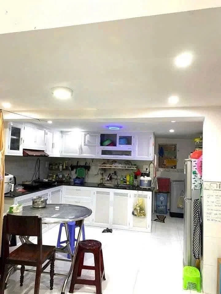 Bán nhà trọ 12 phòng 101m2 Quy Nhơn, 7.4 tỷ - Ảnh thu nhỏ 2