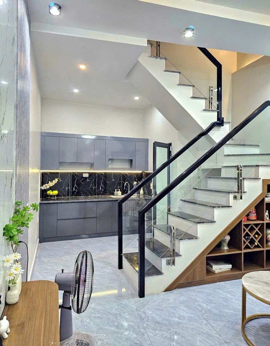 Bán nhà 3 tầng mới 30m2, 3 phòng ngủ gần Hồ Sen, phố Dư Hàng, Hải Phòng - Ảnh thu nhỏ 4