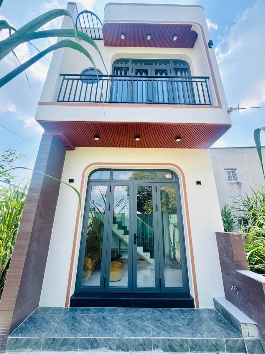 Bán nhà 1 trệt 1 lầu 80m² đường bê tông xe hơi tại Cần Giuộc - Ảnh thu nhỏ 2