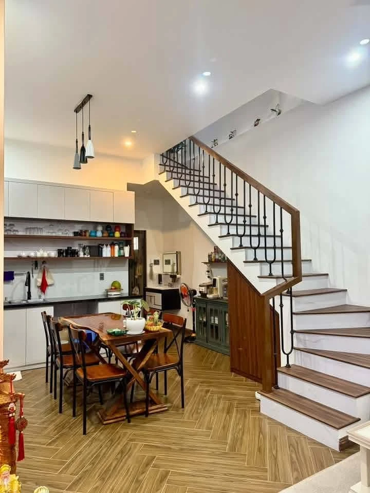 Bán nhà 1 trệt 1 lầu 62m² Phạm Thế Hiển, Vũng Tàu 5.5 tỷ - Ảnh thu nhỏ 2