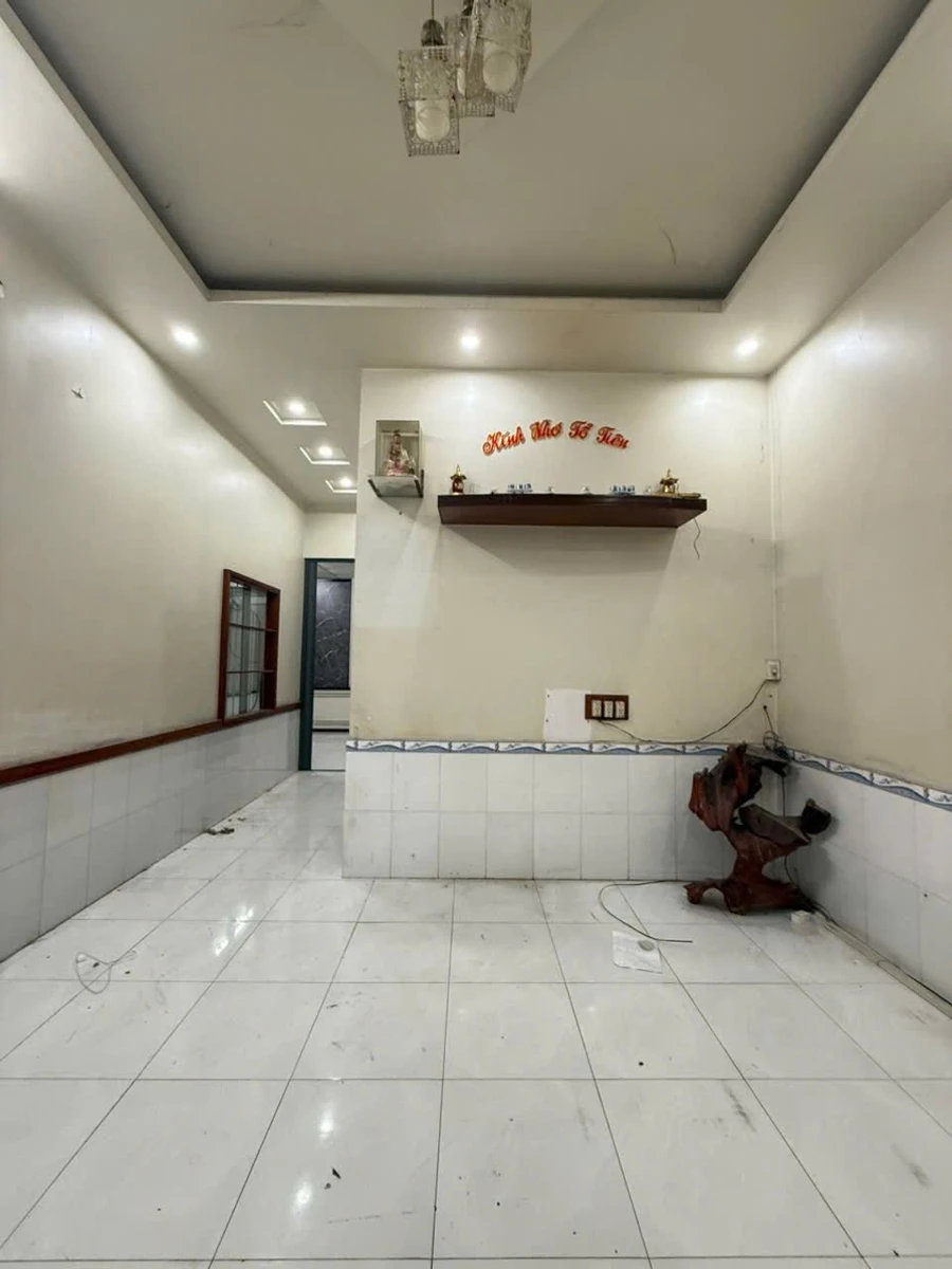 Bán nhà cấp 4 Tam Hiệp 114m² giá 4 tỷ 200 triệu - Ảnh thu nhỏ 2