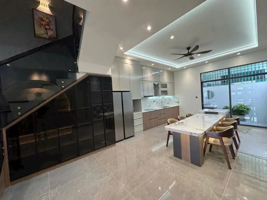 Bán nhà 3 tầng 1 tum 100m2 đường số 47 KĐT Mỹ Gia Thái Xuân, Nha Trang giá 8,5 tỷ - Ảnh thu nhỏ 4