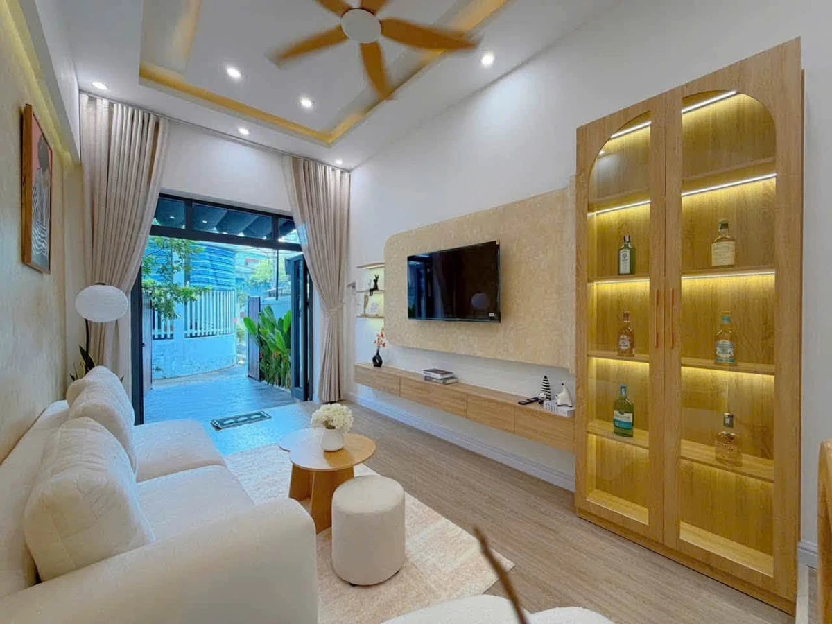 Bán nhà 130m² 3 phòng ngủ gần biển Đà Nẵng - Ảnh 1