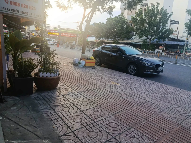 Cho thuê nhà 4x20m 4 lầu 8PN 145 Lý Chiêu Hoàng, Phường 10, Quận 6 - 25 triệu/tháng