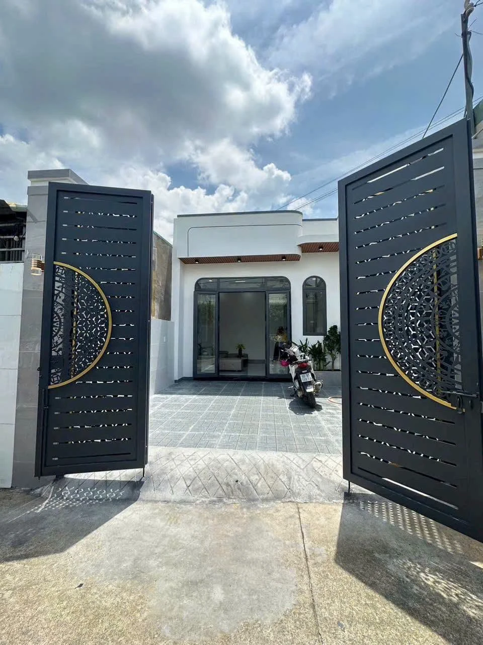 Bán nhà sổ riêng 2PN, 100m² gần chợ Quang Thắng, Quận 12 - Ảnh 1