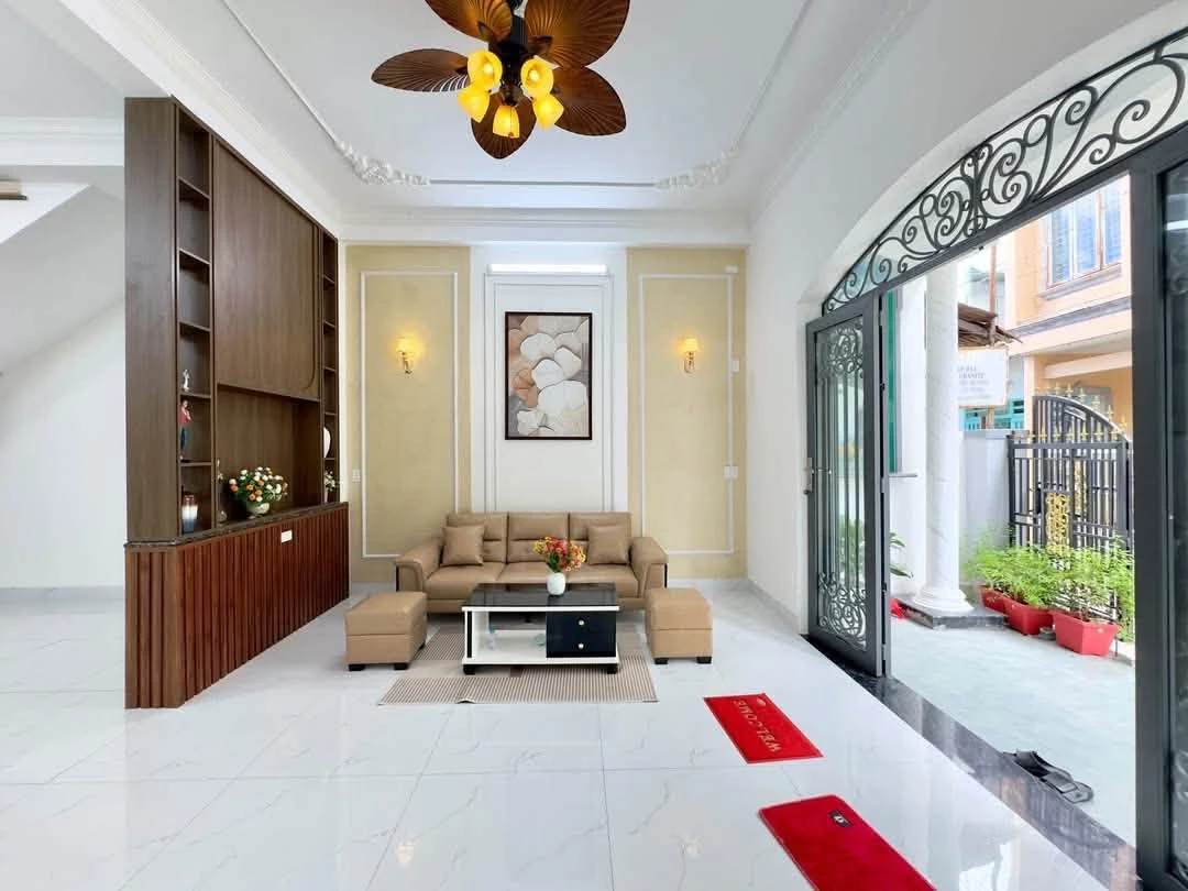 Bán nhà 1 trệt 1 lầu 180m2 gần Công viên 30/4 Bình Dương - Ảnh thu nhỏ 3