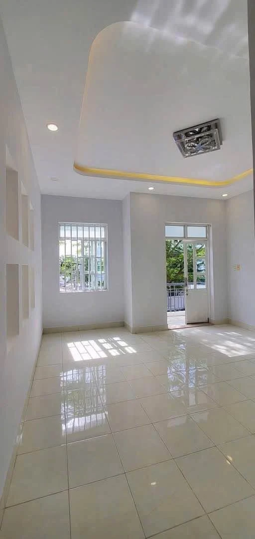 Bán nhà 1T+1L 100m² Phan Thiết, Lâm Đồng, 4.8 tỷ - Ảnh thu nhỏ 2