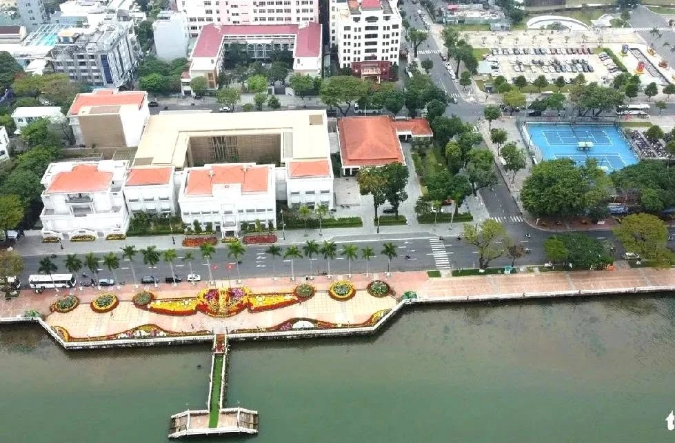 Bán tòa nhà văn phòp 9 tầng mặt tiền công viên Đà Nẵng 243m² - Ảnh thu nhỏ 3
