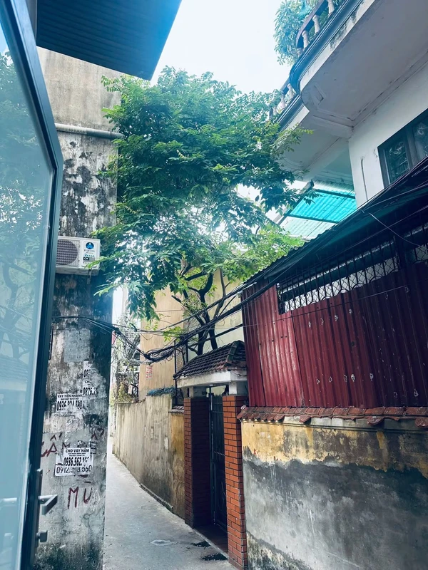 Bán nhà 41m2 3 tầng Nguyễn Công Trứ 3,59 tỷ