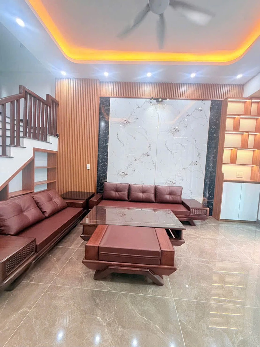 Bán nhà 3 tầng 60m2 ngõ Phạm Ngũ Lão, Hải Dương 2.65 tỷ - Ảnh thu nhỏ 2