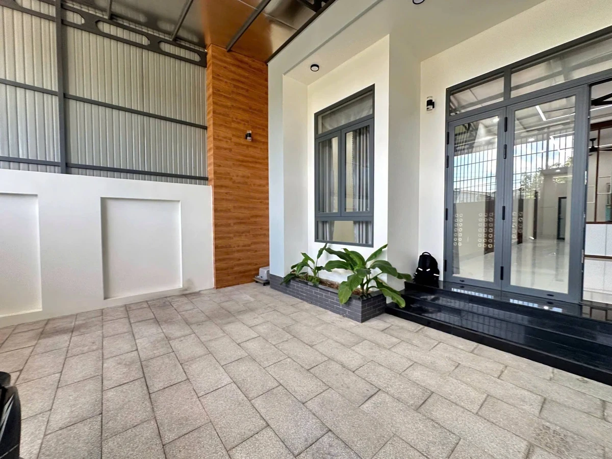 Bán nhà 3 phòng ngủ 162.8m² trung tâm Tây Ninh - Ảnh thu nhỏ 2