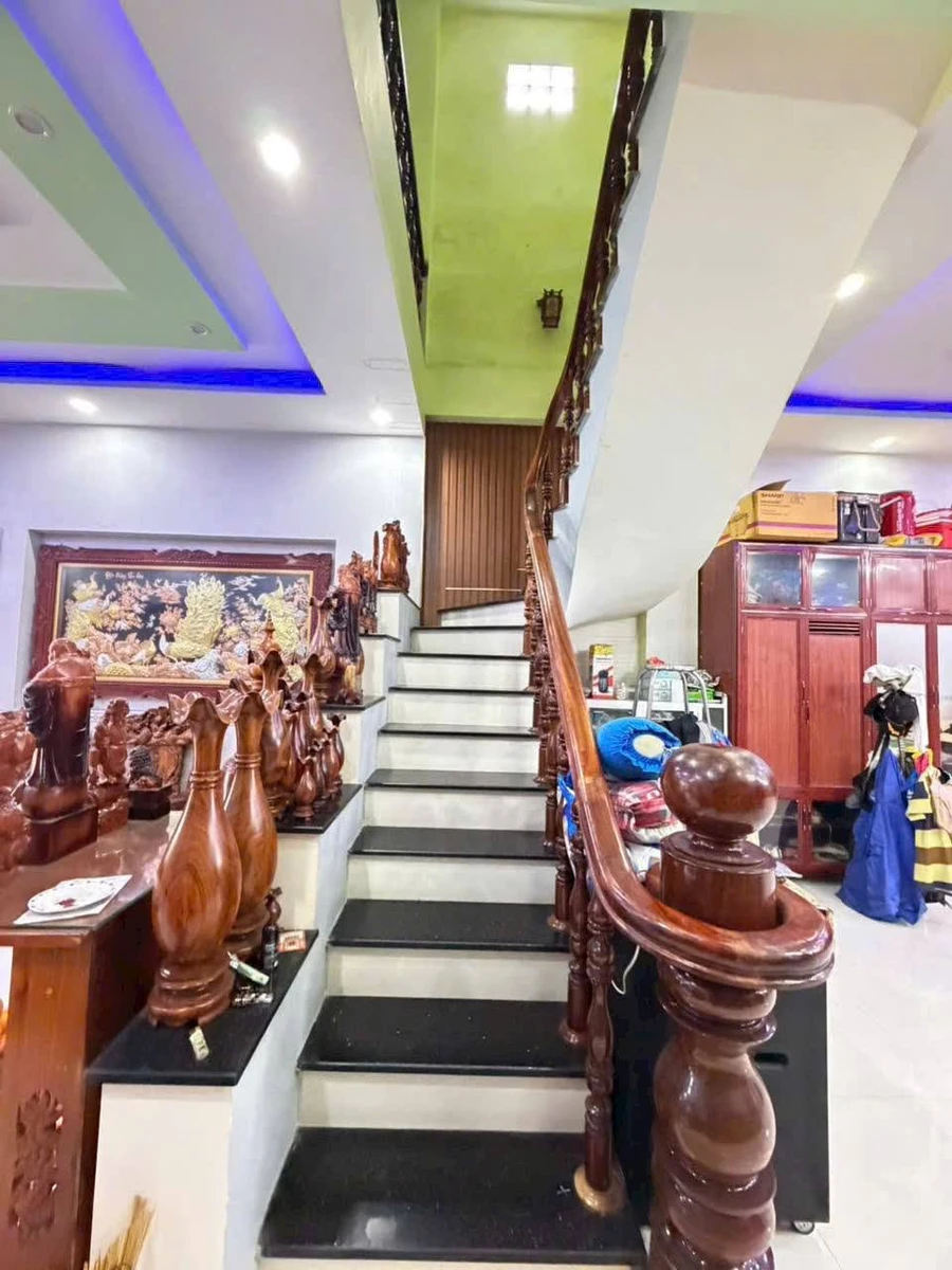 Bán nhà 1 trệt 1 lầu 100m2 đường Phạm Minh Tự Phan Thiết - Ảnh thu nhỏ 2