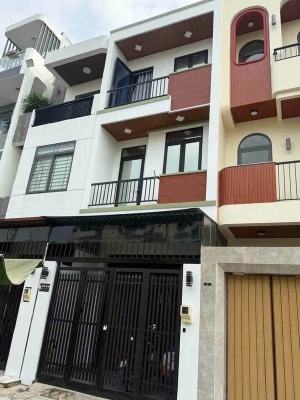 Bán gấp nhà cấp 4 sổ hồng riêng 4,2x16,3m, 2PN, KP1 Phường Trảng Dài, giá 2,7 tỷ co152m