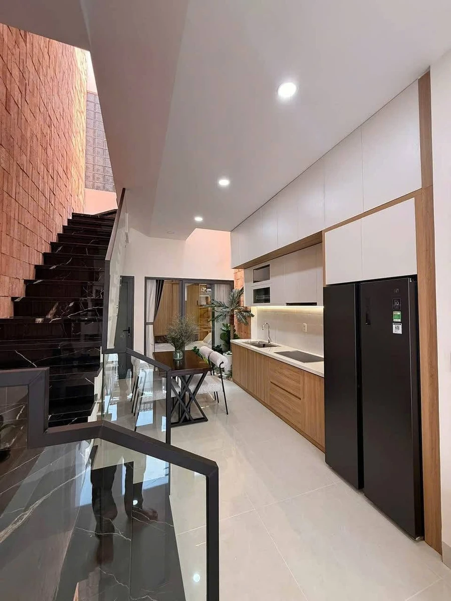 Bán nhà 1 trệt 1 lầu full nội thất 70m2 hẻm 175 Y Moan, Tân Lợi, Buôn Ma Thuột - Ảnh thu nhỏ 3