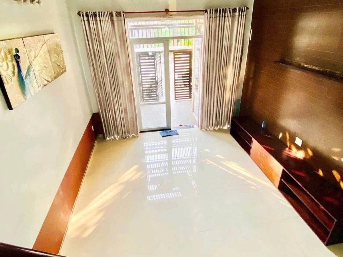Bán nhà 2,5 tầng 126m2, 3 PN tại Đông Nam Thủy An - Ảnh thu nhỏ 3