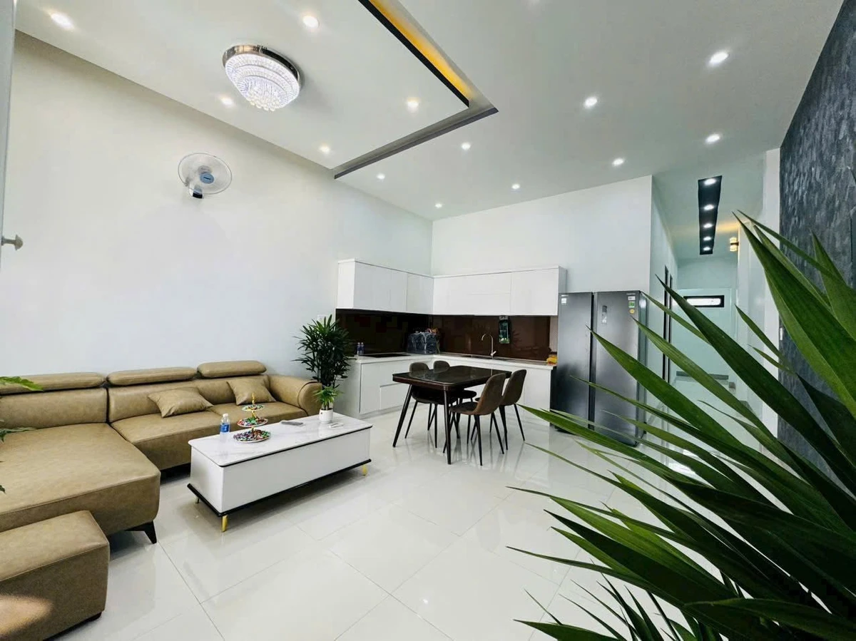 Bán nhà mặt tiền kinh doanh 95m² Buôn Ma Thuột 4.36 tỷ - Ảnh thu nhỏ 3