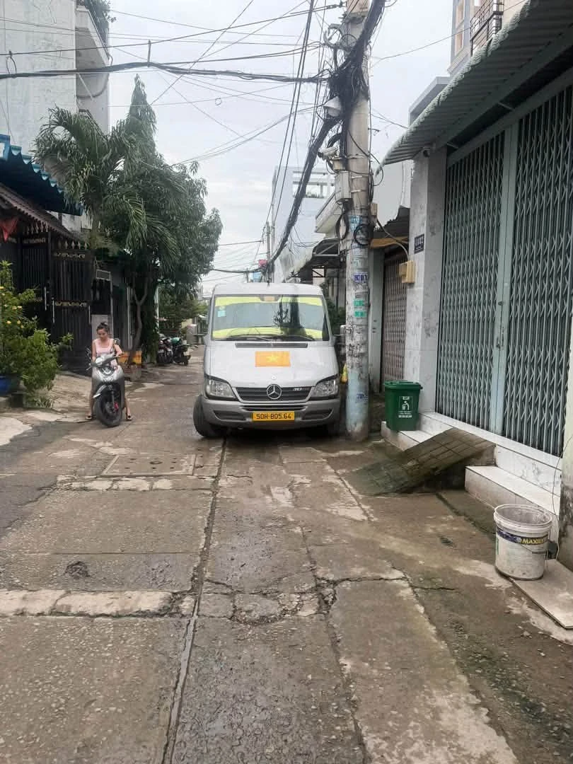 Bán nhà hẻm 114 Chiến Lược, Bình Trị Đông, Bình Tân, 4x9,5m, 1 trệt 1 lầu, 2PN 2WC, giá 3,75 tỷ - Ảnh thu nhỏ 2