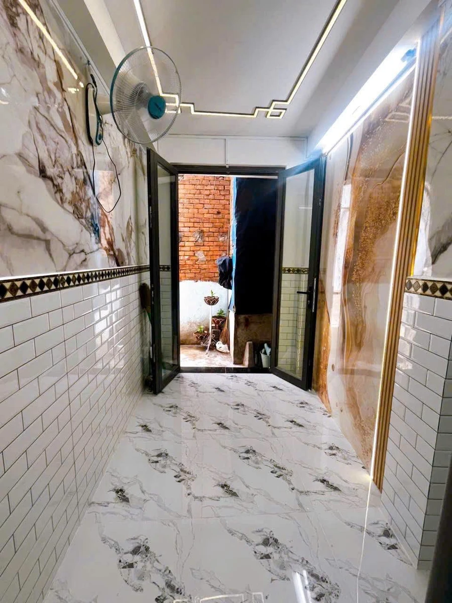 Bán nhà Quận 4 đường Đoàn Văn Bơ 19,1m² 2 phòng ngủ 1,499 tỷ - Ảnh thu nhỏ 2