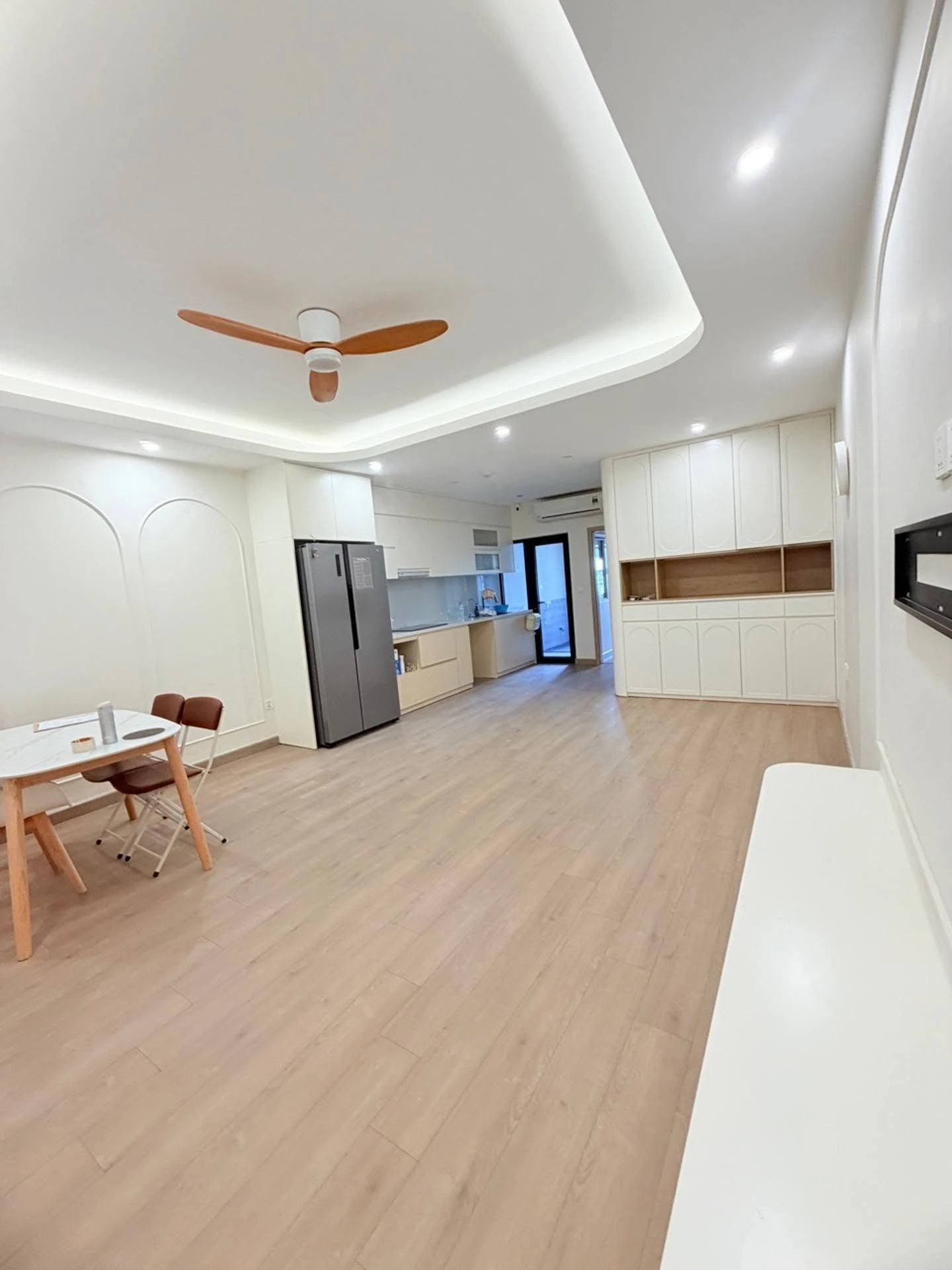 Bán căn hộ 2PN 75m² Thăng Long Garden 6 tỷ Minh Khai - Ảnh 1