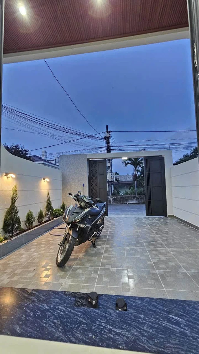 Bán nhà 3PN, 96m2 đường Nguyễn Ái Quốc, Hố Nai giá 3 tỷ 850 triệu - Ảnh thu nhỏ 2