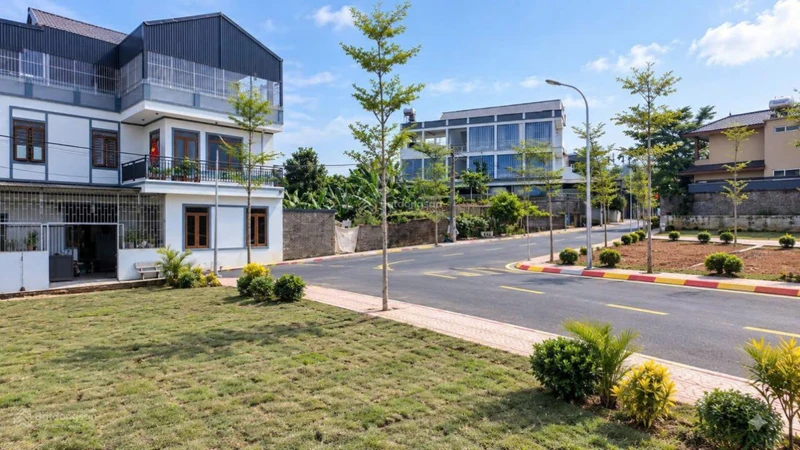 Lô đất có mặt tiền 10mx15, sát 15 trường ĐH, sát Metro 5, phù hợp để xây CCMN khai thác dòng tiền