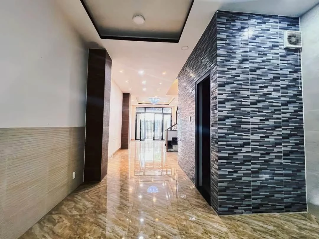 Bán nhà hẻm xe hơi 3 tầng 83m2 tại Linh Xuân, Thủ Đức giá 6,15 tỷ - Ảnh thu nhỏ 2