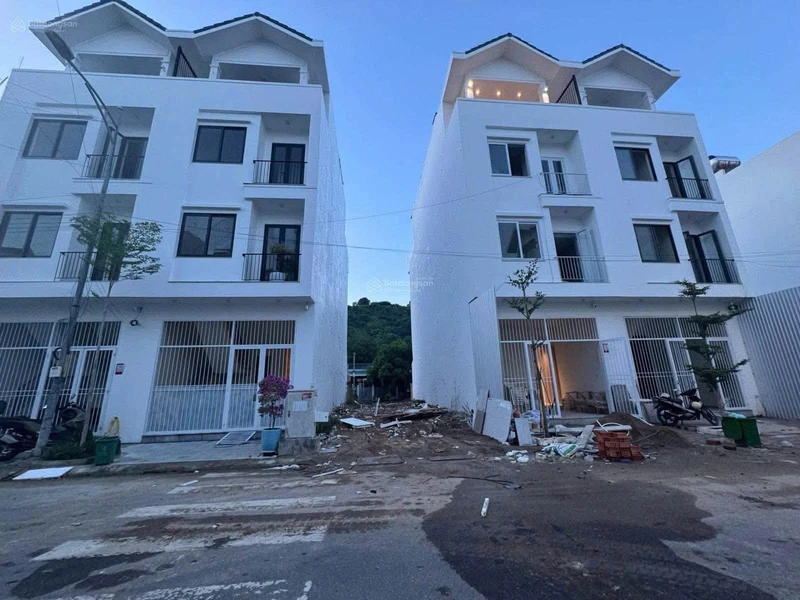 Bán nhà liền kề 75m2 Ngô Văn Sở Nha Trang 11.5 tỷ