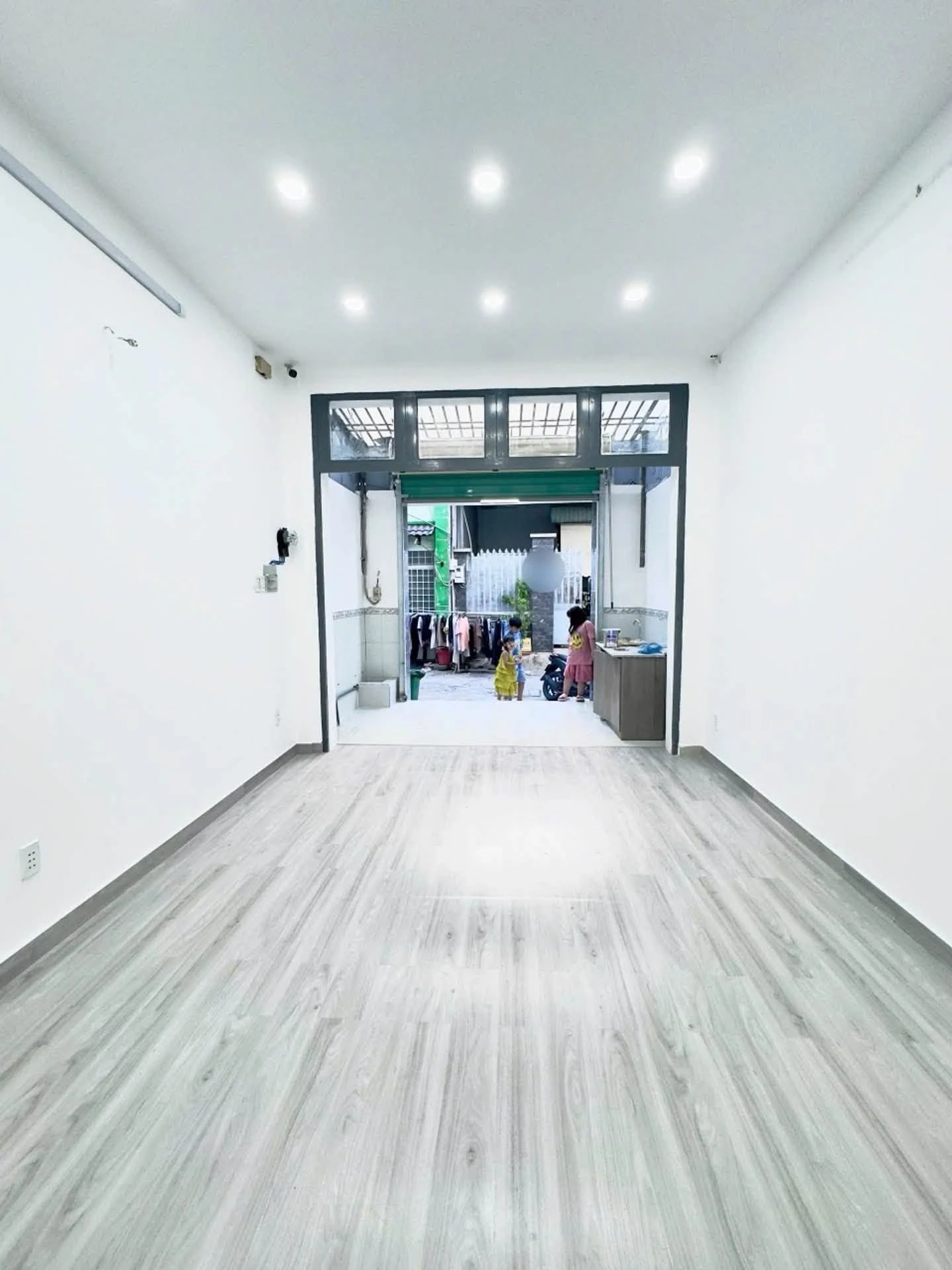 Bán nhà 4 tầng 13 phòng CHDV 113m² Quận 12 giáp Gò Vấp, dòng tiền 40tr/tháng - Ảnh 1