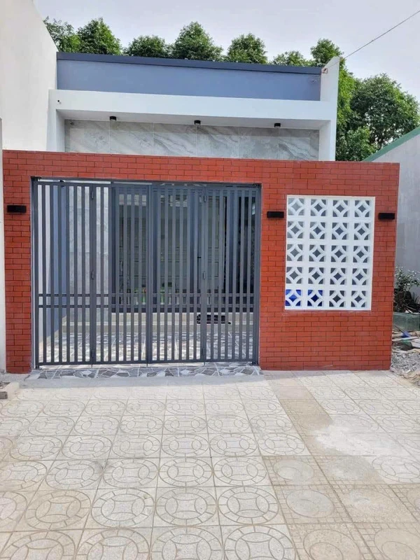 Bán nhà đẹp 5x18 (90m²) mặt hẻm, 2 PN, Rạch Giá