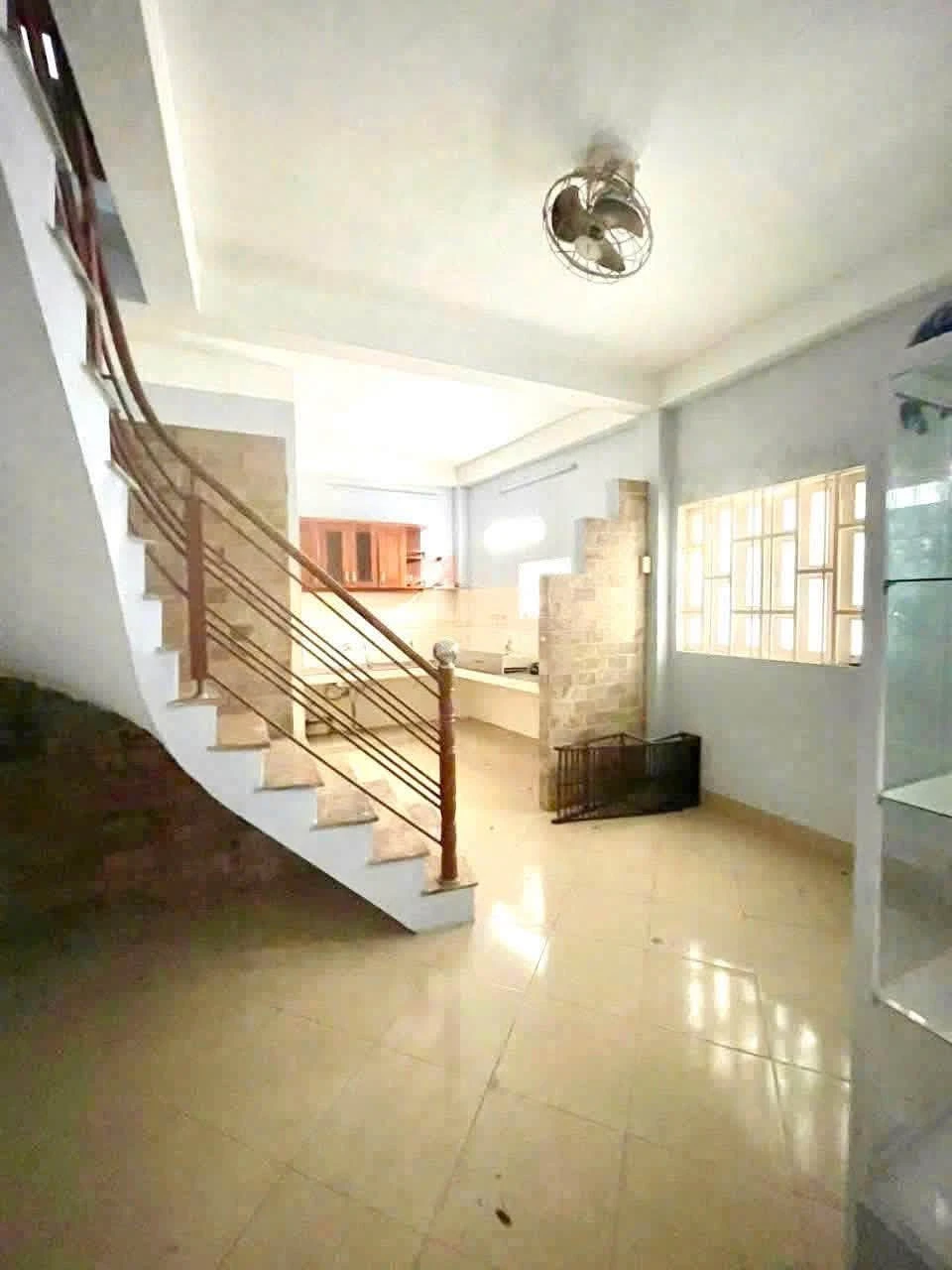 Bán nhà 2 tầng 22.5m² Ngô Gia Tự Quận 10 - 5.6 tỷ - Ảnh 1