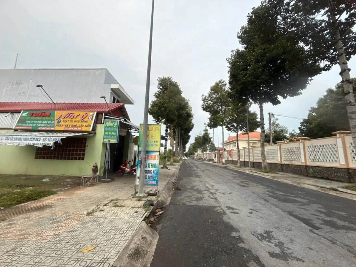 Bán nhà 120m² đường N1, Phường 7, Bến Tre, giá 2 tỷ 550 triệu - Ảnh 1