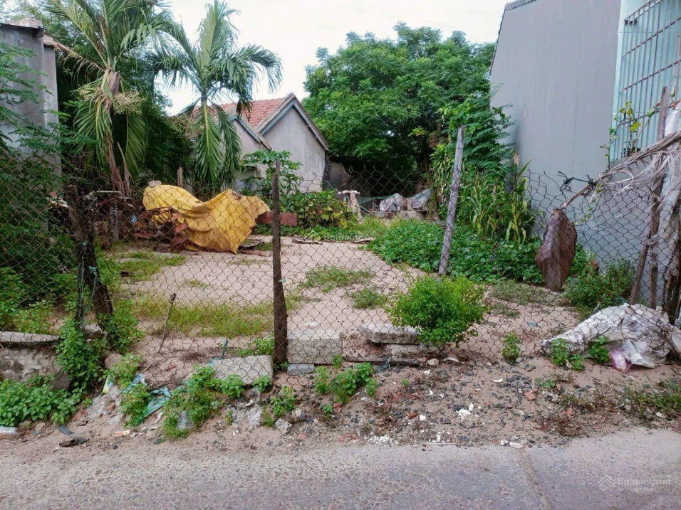 Bán lô đất 100m2 đường Nguyễn Trung Trực, Phường Tuy Hòa. Giá rẻ: 1,6 tỷ - Ảnh 1