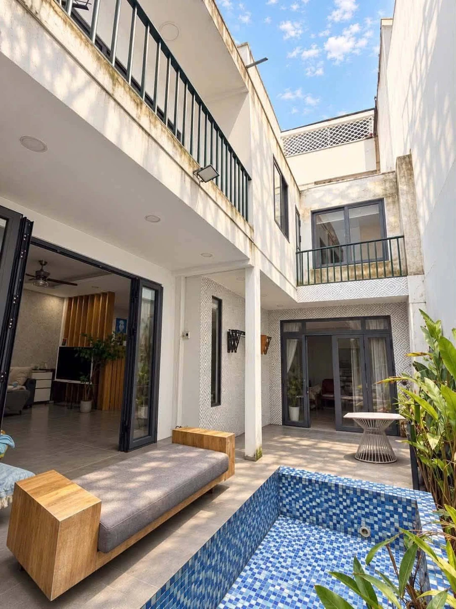 Bán nhà 2 tầng 99,6m2 ngang 8,1m có sân hồ nước đường Nguyễn Văn Đậu, Bình Thạnh - Ảnh 1